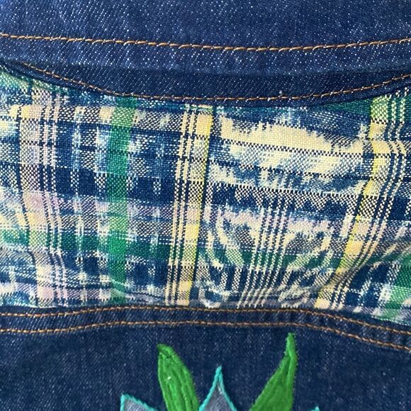 CUSTOMIZED Embroidery 'Stitch-on- denim red tag Levi’s jacket Sz S - Picture 10 of 16